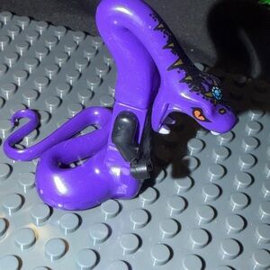 Python Chumsworth - Purple Snake Minifigure